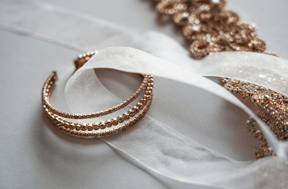 Unlocking Affordable Luxury: The Magic of Moissanite - Ice Dazzle