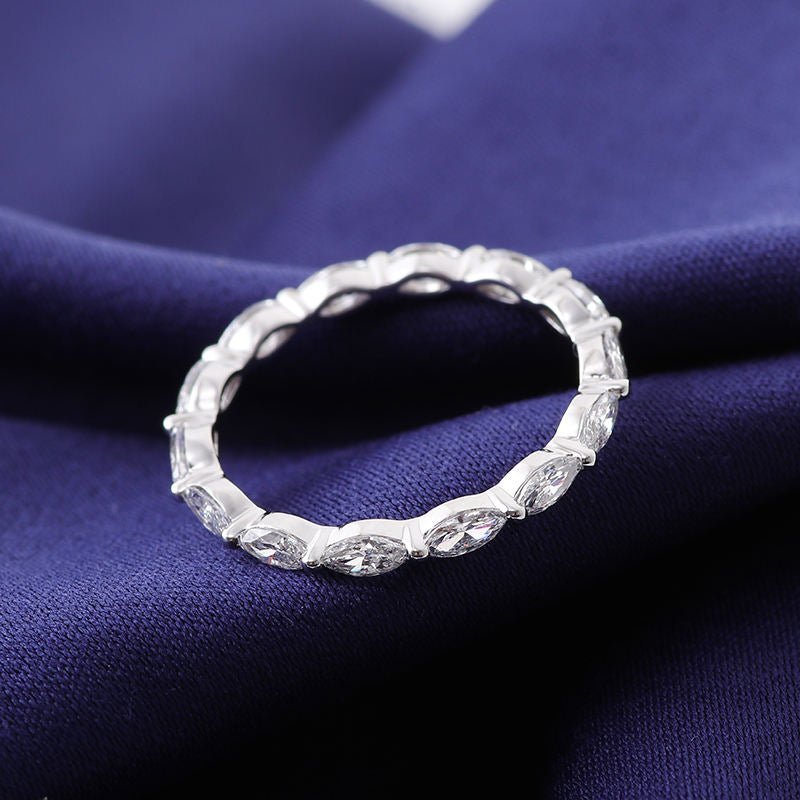 Minimal Marquise Wedding Band - Ice Dazzle - Ice Dazzle - Wedding Ring
