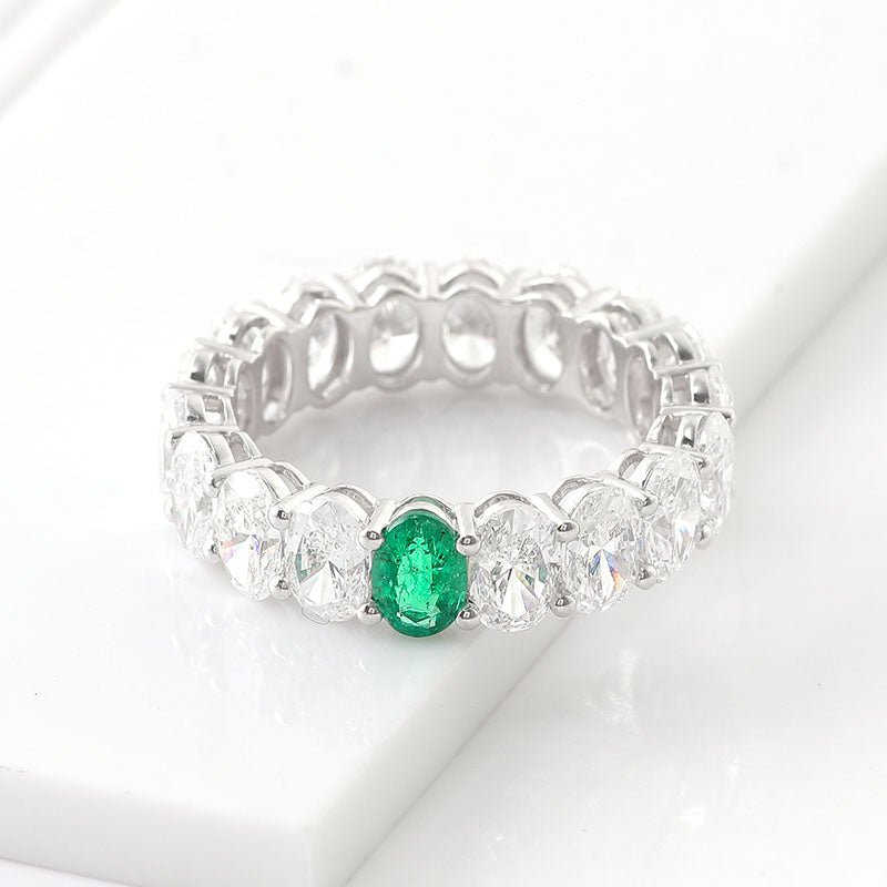 Exquisite Oval Lab Grown Emerald and Diamond Eternity Band (10 ct. tw.) - Ice Dazzle - VVX™ Lab Diamond - Eternity Bands