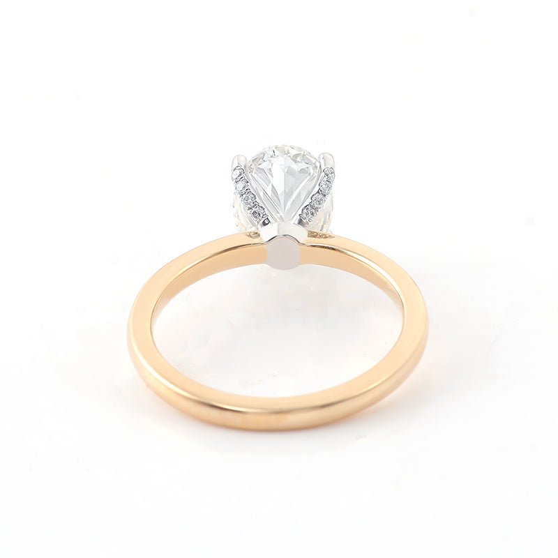 Solitaire Engagement Ring with 3ct Oval Lab Diamond - Ice Dazzle - VVX™ Lab Diamond - Engagement Rings